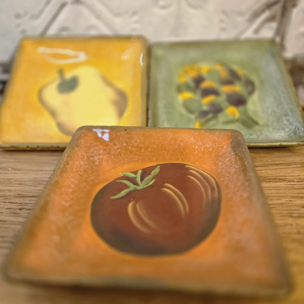 Terra Toscana Clay Art Collection Set of Three Hand-Painted Ceramic Plates Used
